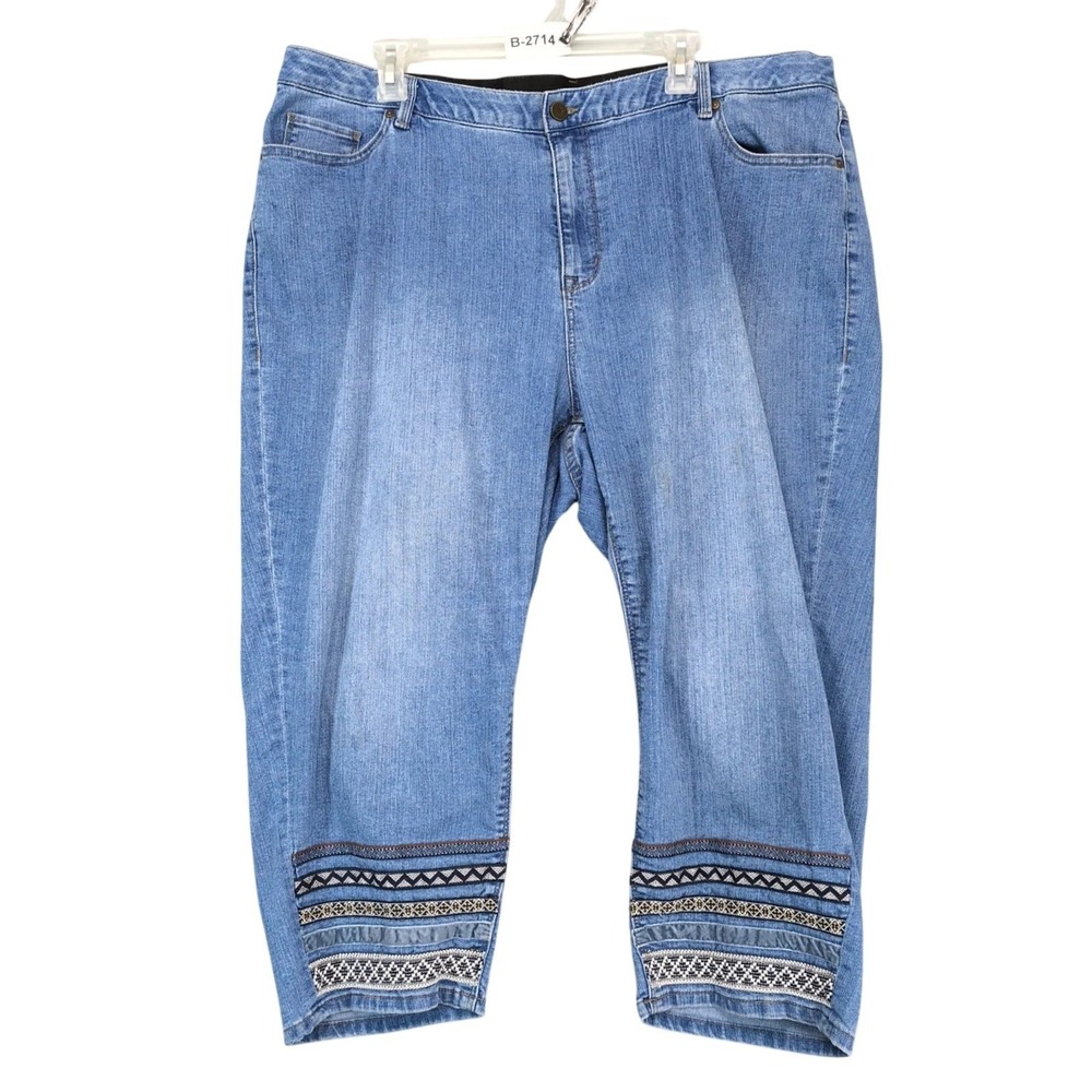 Catherines Blue Embroidered Hem Capri Jeans Womens 22W Plus 40x21 Stretch Denim